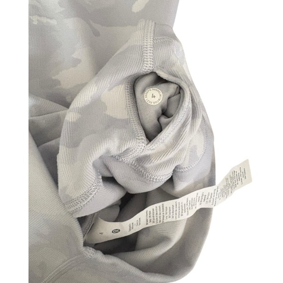 Lululemon Wunder Under Short 10"‎ *Ribbed Camo Jacquard Alpine White Starlight - Picture 12 of 16